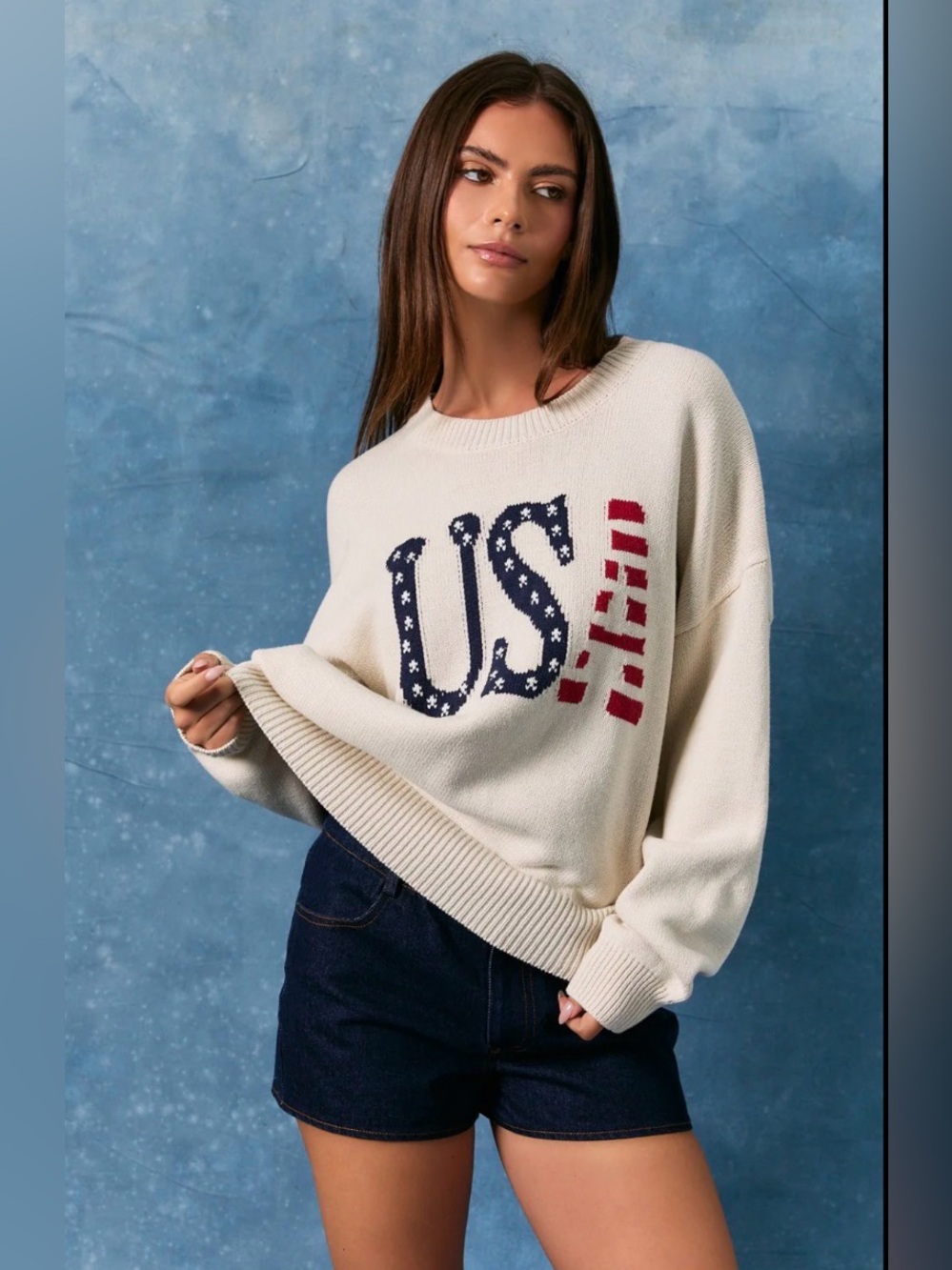 286 Le Lis Cream US Graphic Crewneck Sweater with Navy & Red Accents